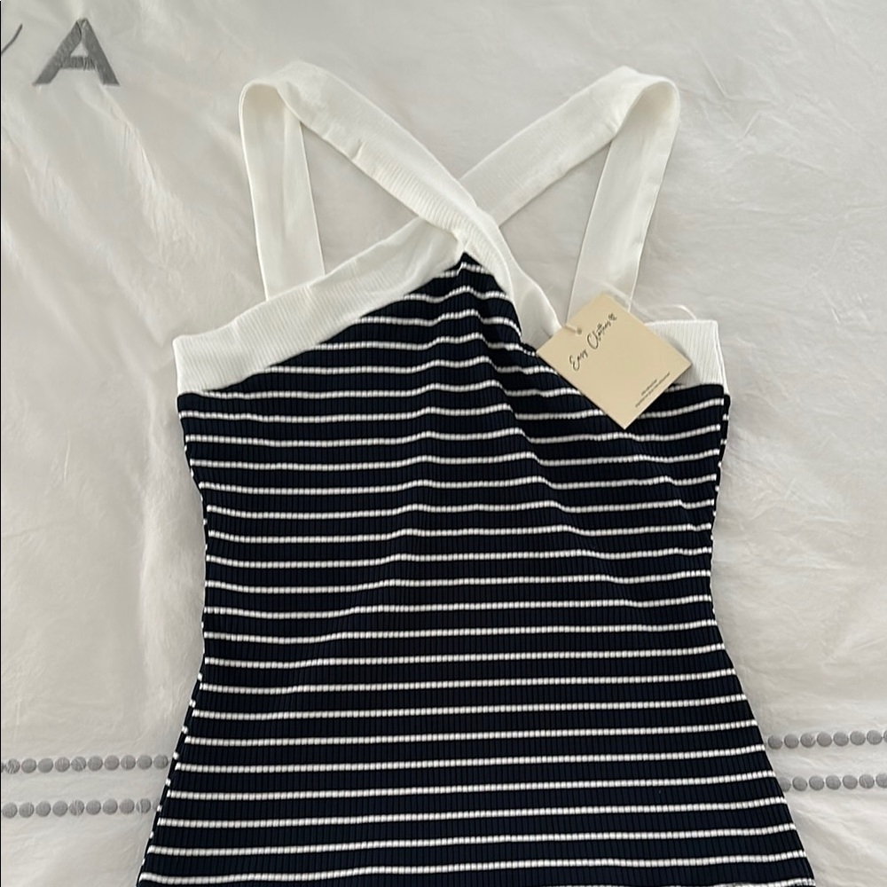 NWT Easy Clothing Tank, Navy & White, Size Medium
